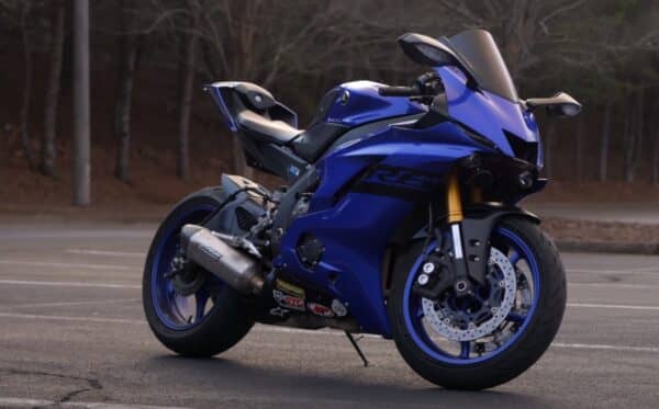 yamaha r6 good beginner bike